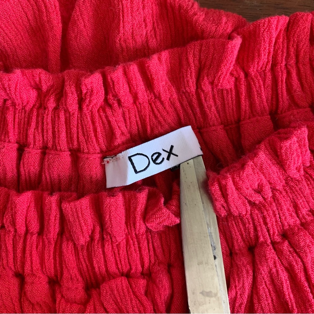 Off-Shoulder Crepe Ruffle Tank - Picture 10 of 12